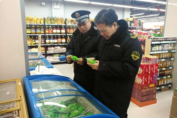 上海食药监局:开展节前食药安全大检查 保障市民“舌尖上的安全”