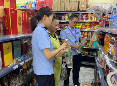 重庆市铜梁区市场监管局全力确保食品药品安全